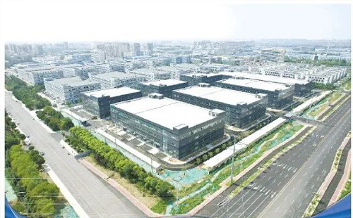 興寶智能被濰坊日報(bào)頭版關(guān)注，競速“元宇宙” ，布局新賽道